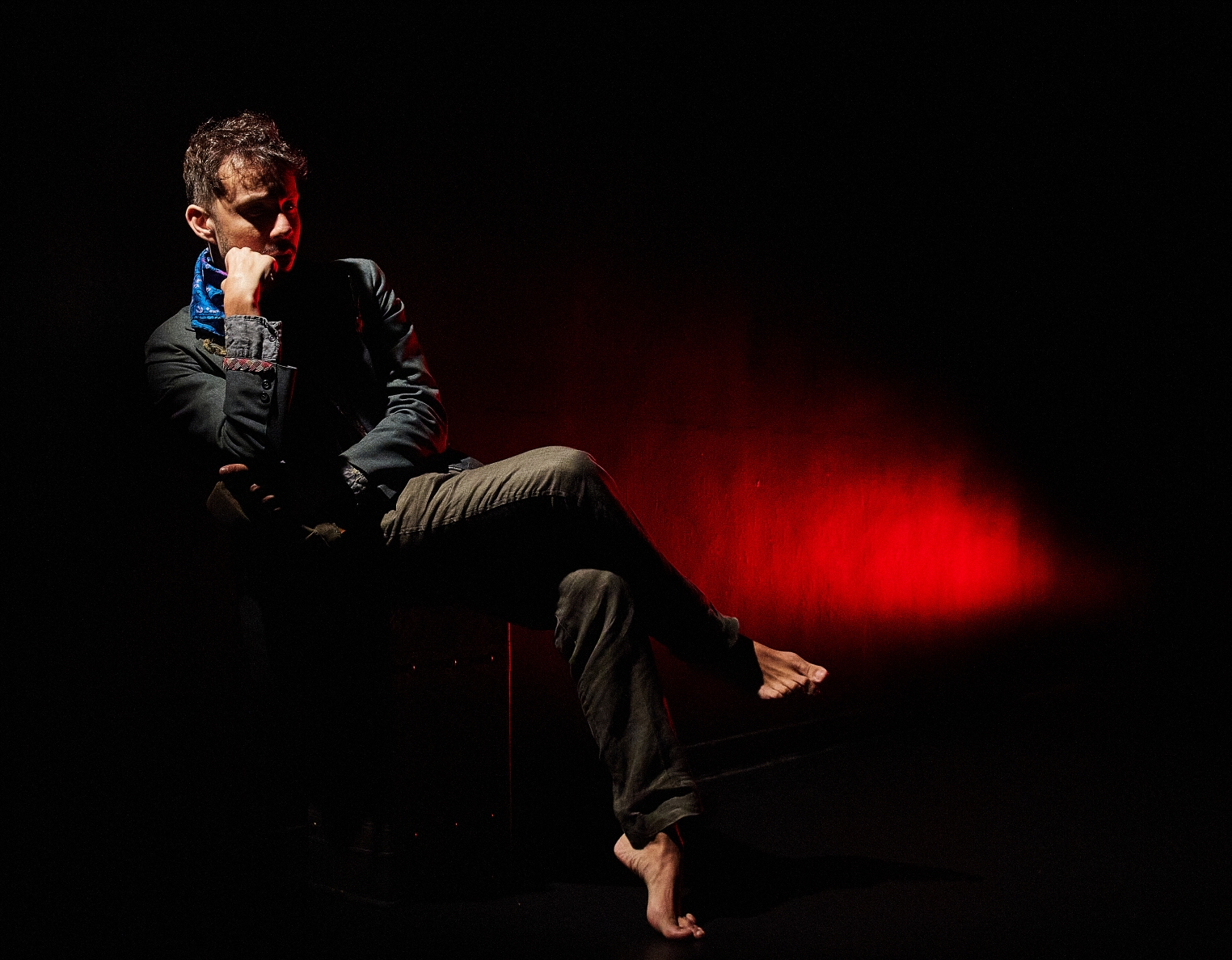 Encerra temporada neste domingo o solo Aqueles que deixam Omelas