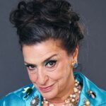 Grace Gianoukas estreia Dora comédia inédita de Thereza Falcão no Teatro dos Quatro